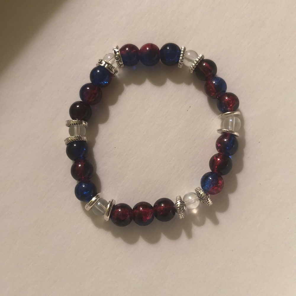 🌸Patriotic Glass Bead Stretch Bracelet